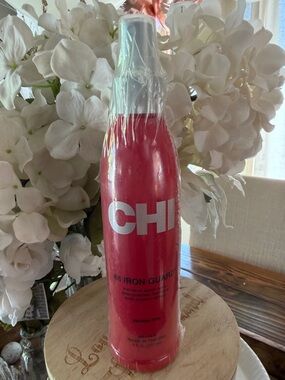 CHI 44 Iron Guard 8 FL OZ Heat Protectant Spray NEW